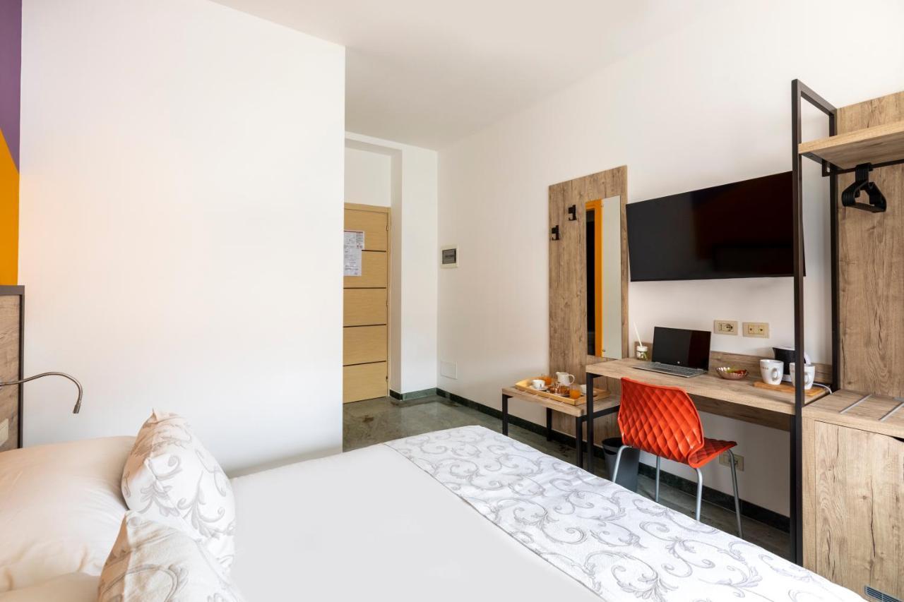 La Riviere Guesthouse Trastevere ローマ エクステリア 写真